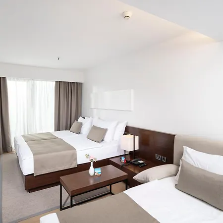 Parentium Plava Laguna Szálloda 4*