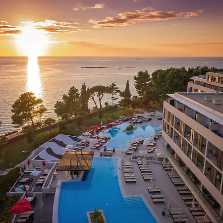 帕林提姆蓝色泻湖酒店