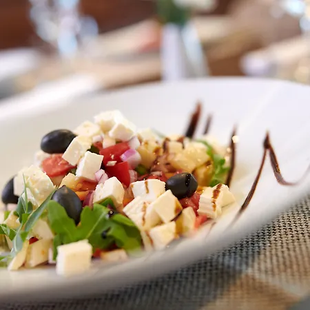 Parentium Plava Laguna 4* פורץ