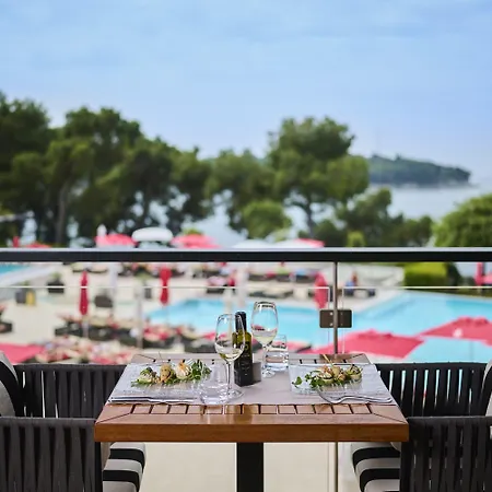 Szálloda Parentium Plava Laguna 4*