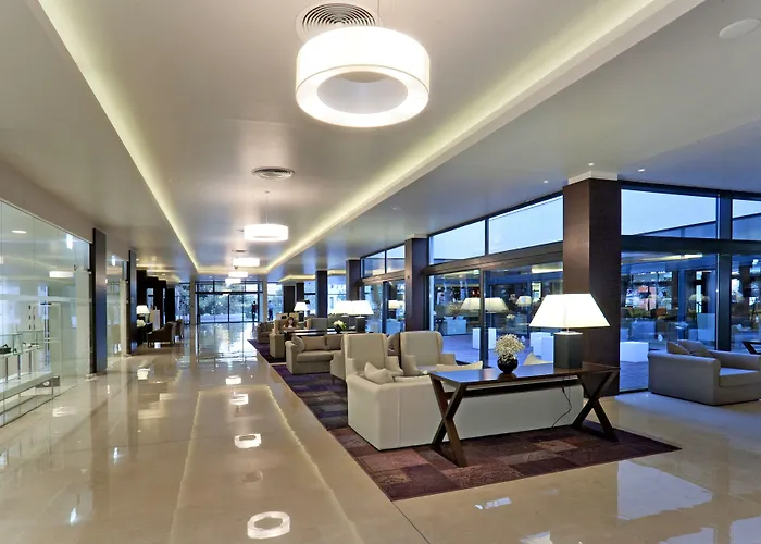 Отель Parentium Plava Laguna 4*