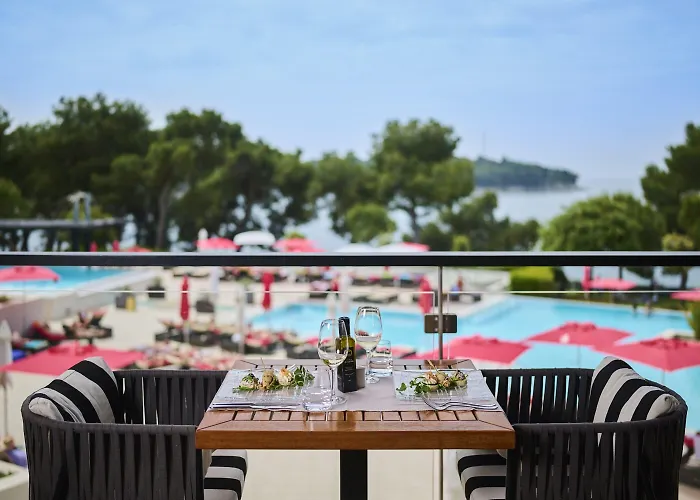 Szálloda Parentium Plava Laguna 4*