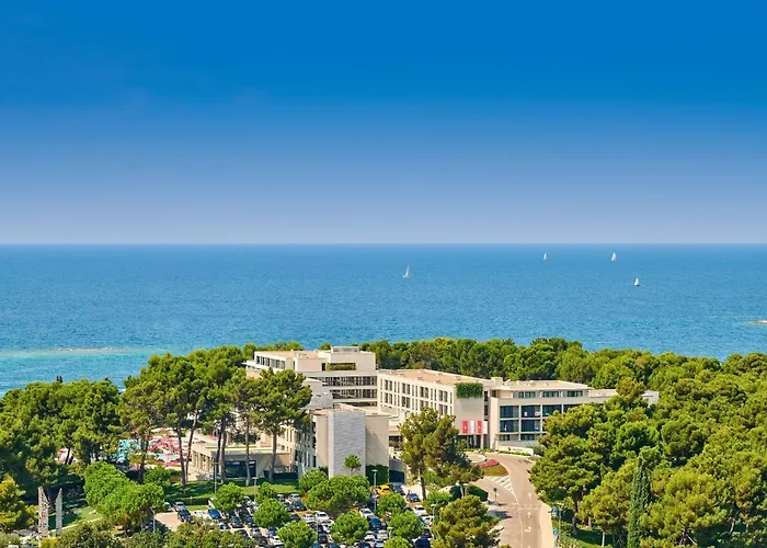 Szálloda Parentium Plava Laguna 4*