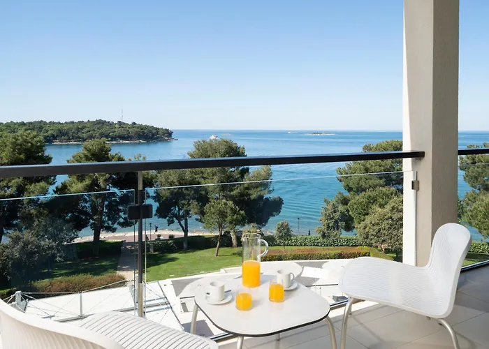 Ξενοδοχείο Parentium Plava Laguna 4*