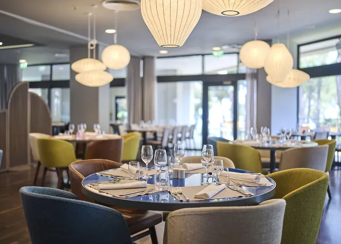 Ξενοδοχείο Parentium Plava Laguna 4*